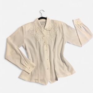Vintage Embroidered Lisa Joseph’s Top